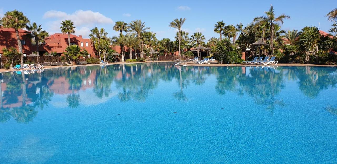 Tamarindo I Piscinas De Agua Salada Apartment Corralejo Exterior photo